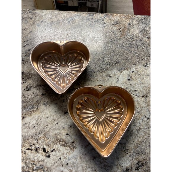 Vintage Copper Heart Jello Molds Set of 2 Retro Farmhouse Kitchen Wall Décor - Picture 2 of 4